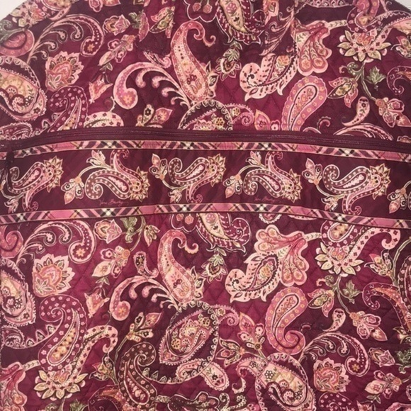 Large Vera Bradley garment bag. Print retired Used, piccadilly plum, - Picture 3 of 17